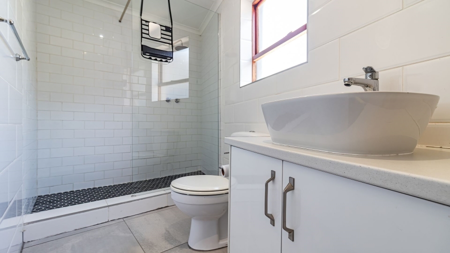 To Let commercial Property for Rent in Newton Park Eastern Cape